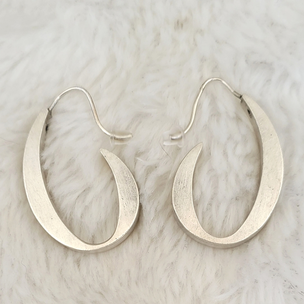 EXTREMELY RARE Authentic Vintage Silpada J Hook Earrings